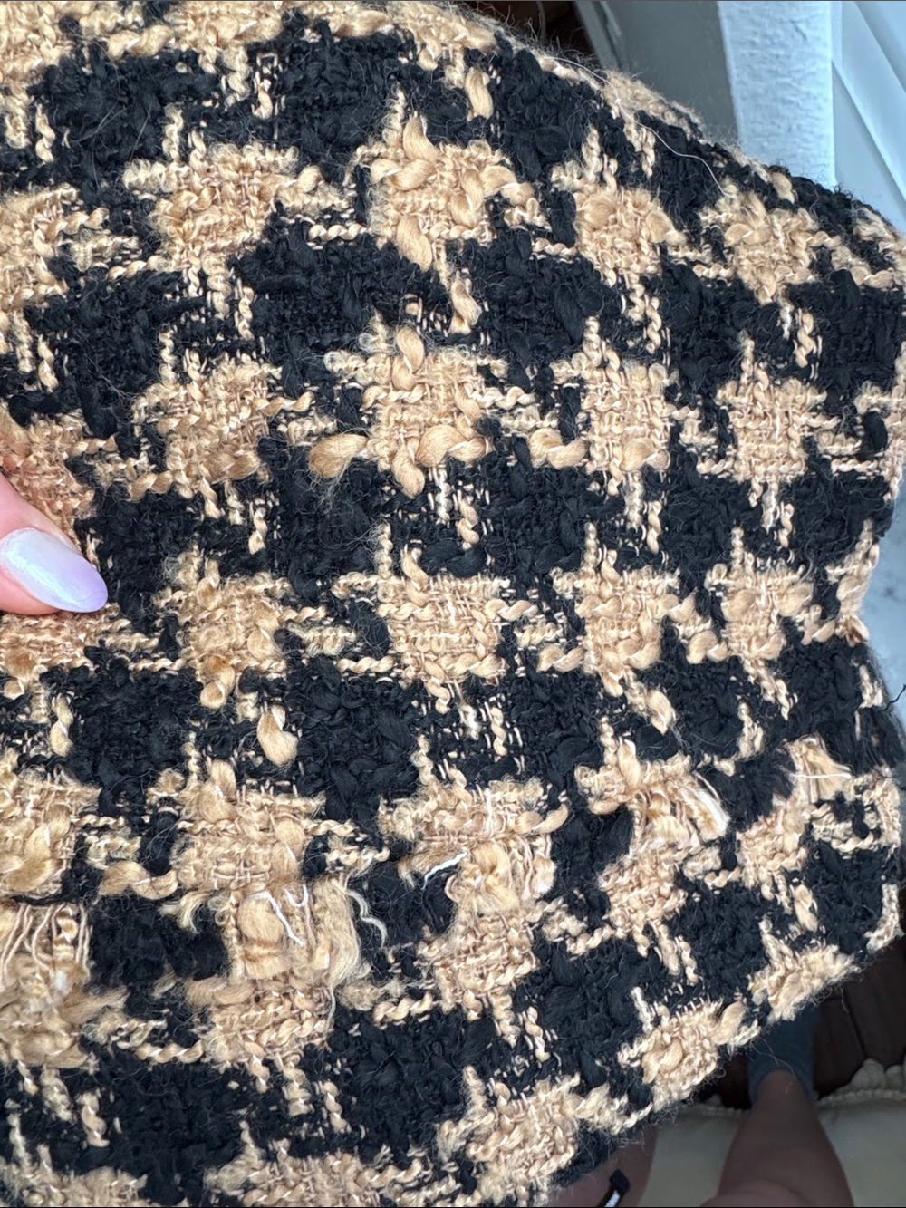 Zara Black and Tan Houndstooth Coat and matching mini skirt - Picture 8 of 9